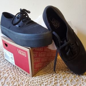 Black platform canvas Van's Sneakers size 10 women
